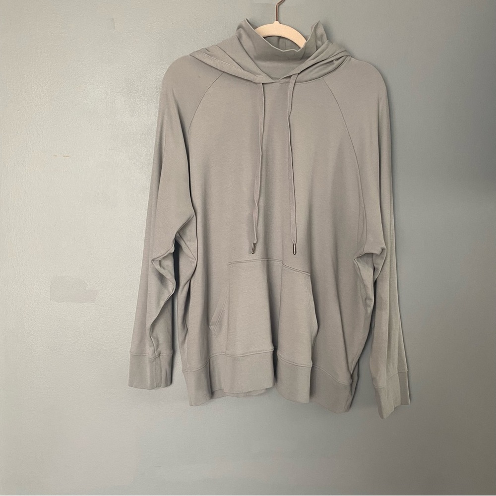 Universal Standard Women's Funnel Neck Hoodie in Light Gray SZ M